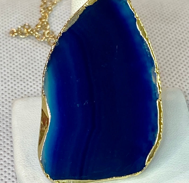 Blue Agate Gemstone Necklace!