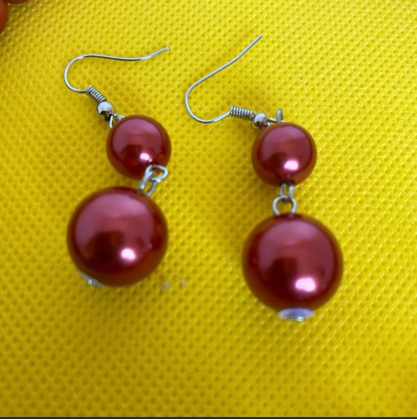 Ladies Multi-Layered Necklace!