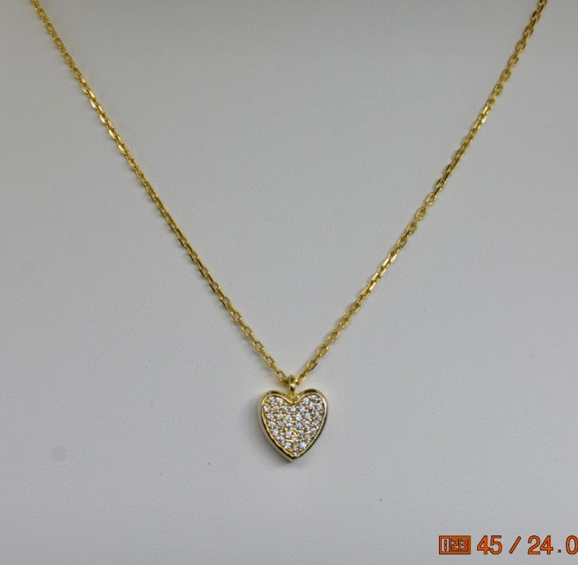 Ladies Heart Pendant Necklace!