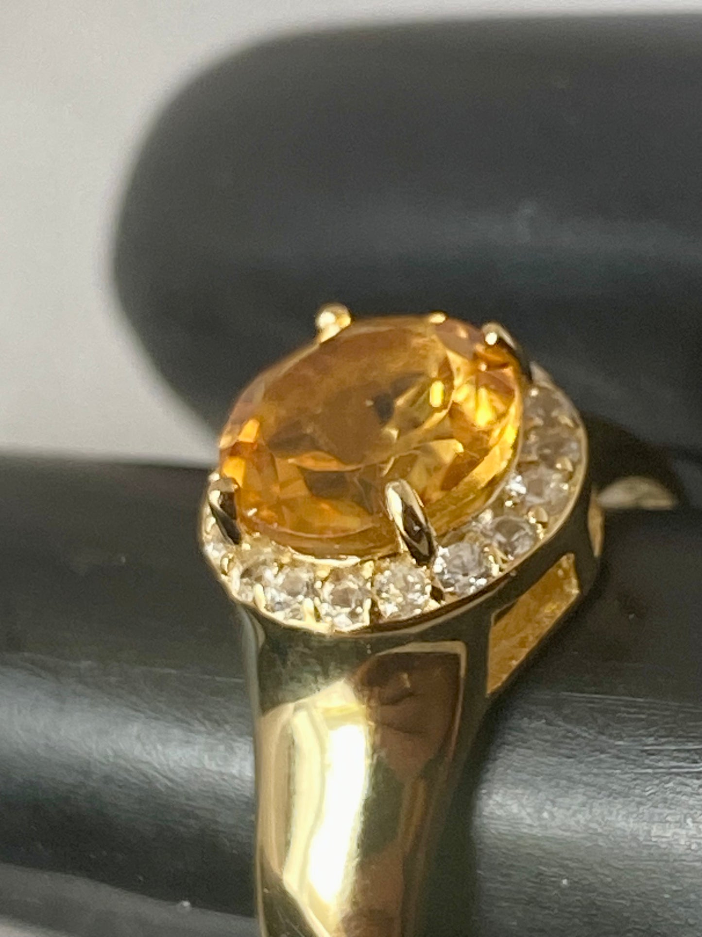 Ladies Citrine Crystal Ring! 9
