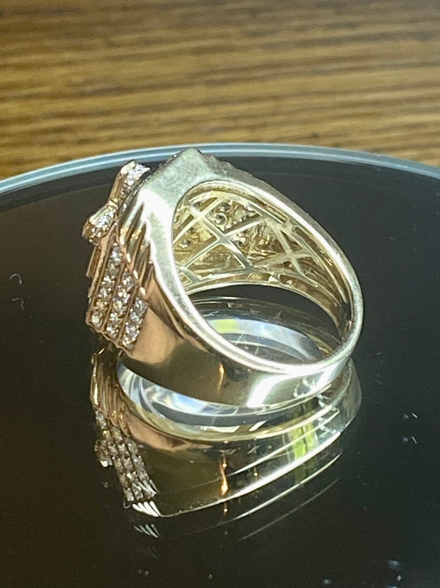 Bella Luce Cross Ring! 9