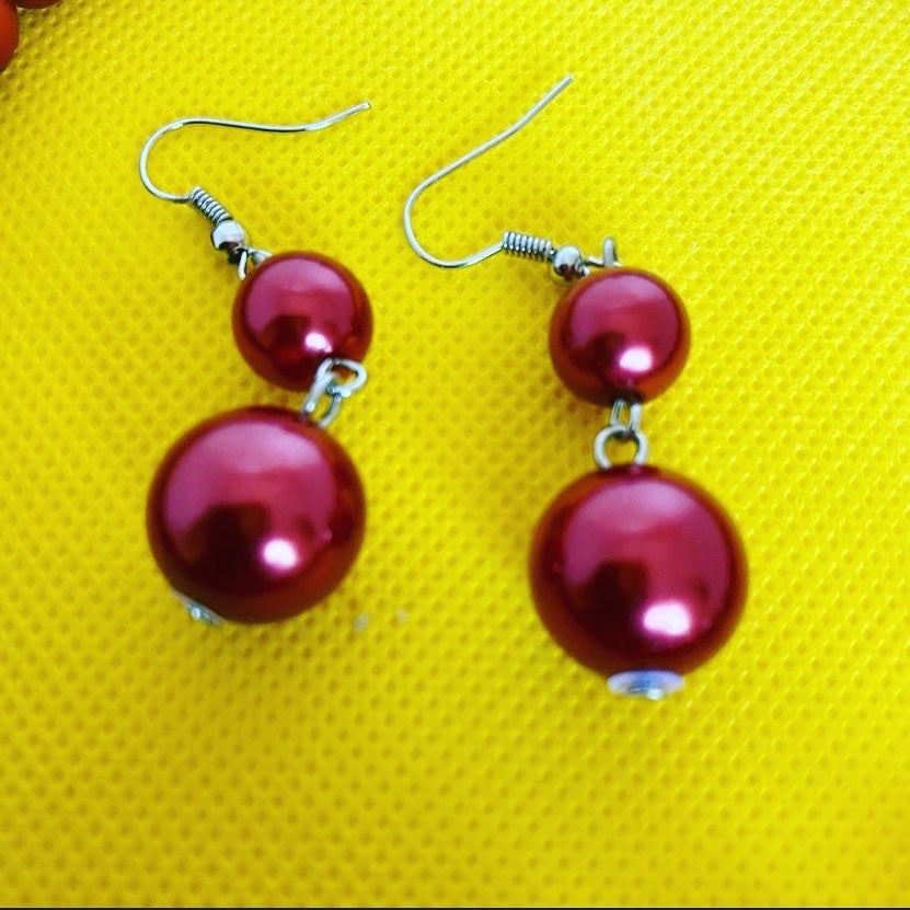 Ladies Multi-Layered Necklace!