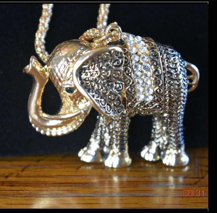 Elephant Pendant Necklace!