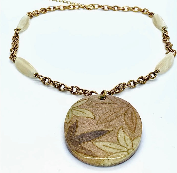 Ladies Leaf Themed Necklace!