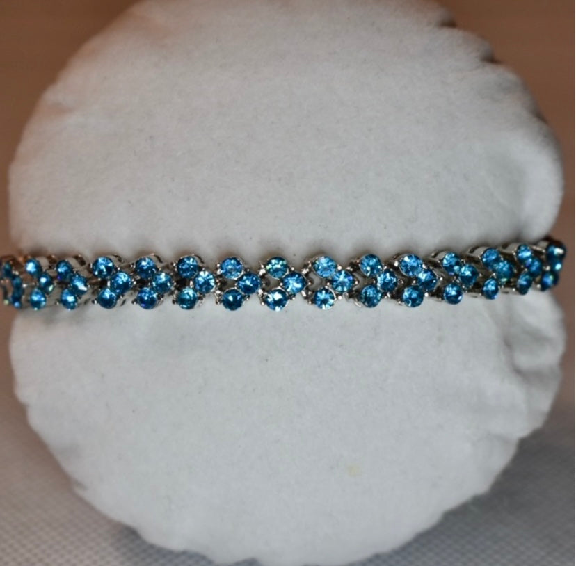 Ladies Tennis Bracelet!