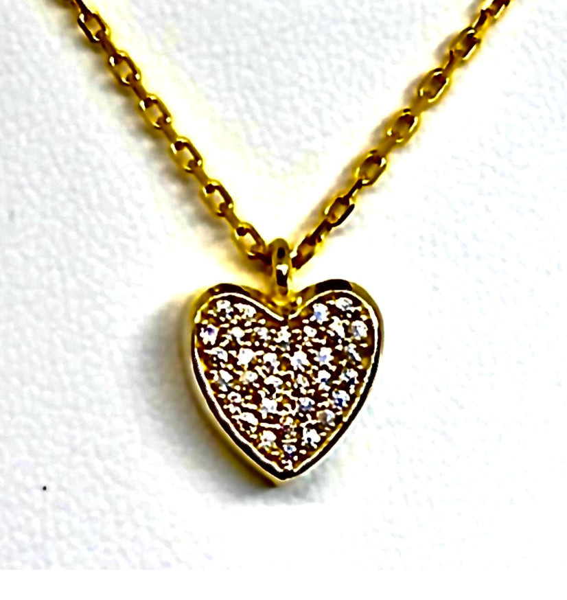Ladies Heart Pendant Necklace!
