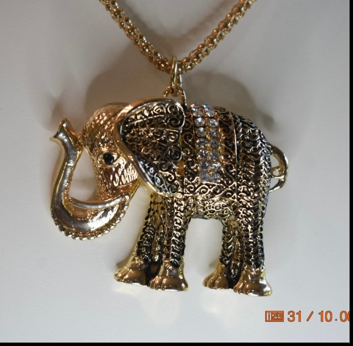 Elephant Pendant Necklace!