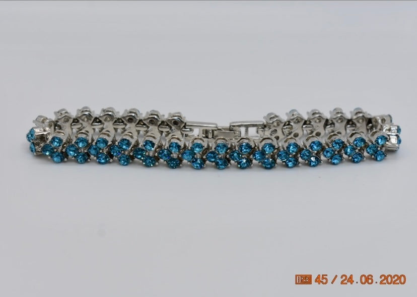 Ladies Tennis Bracelet!