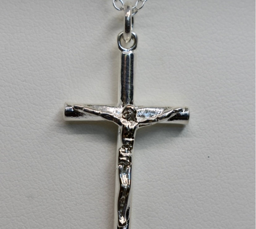 White-Gold Plated Cross Pendant Necklace!