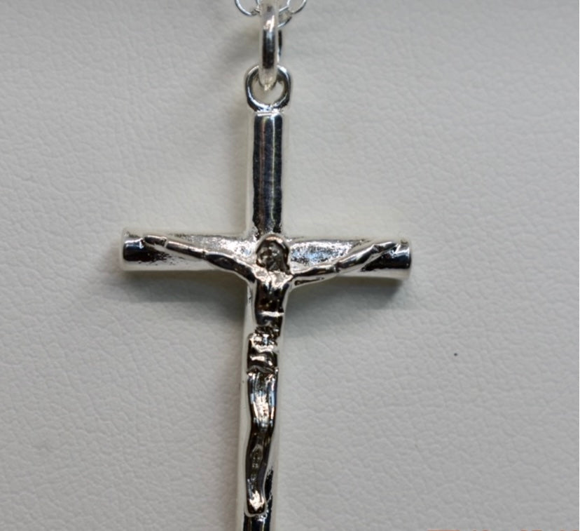 White-Gold Plated Cross Pendant Necklace!