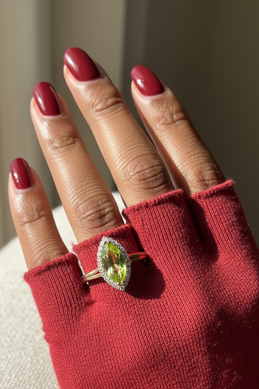 Peridot And White Topaz Ring! 7