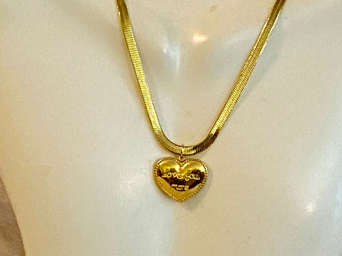 Heart Pendant Necklace!
