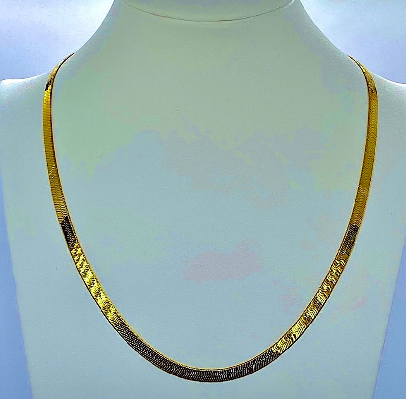 Darya Herringbone Chain Necklace! 18”